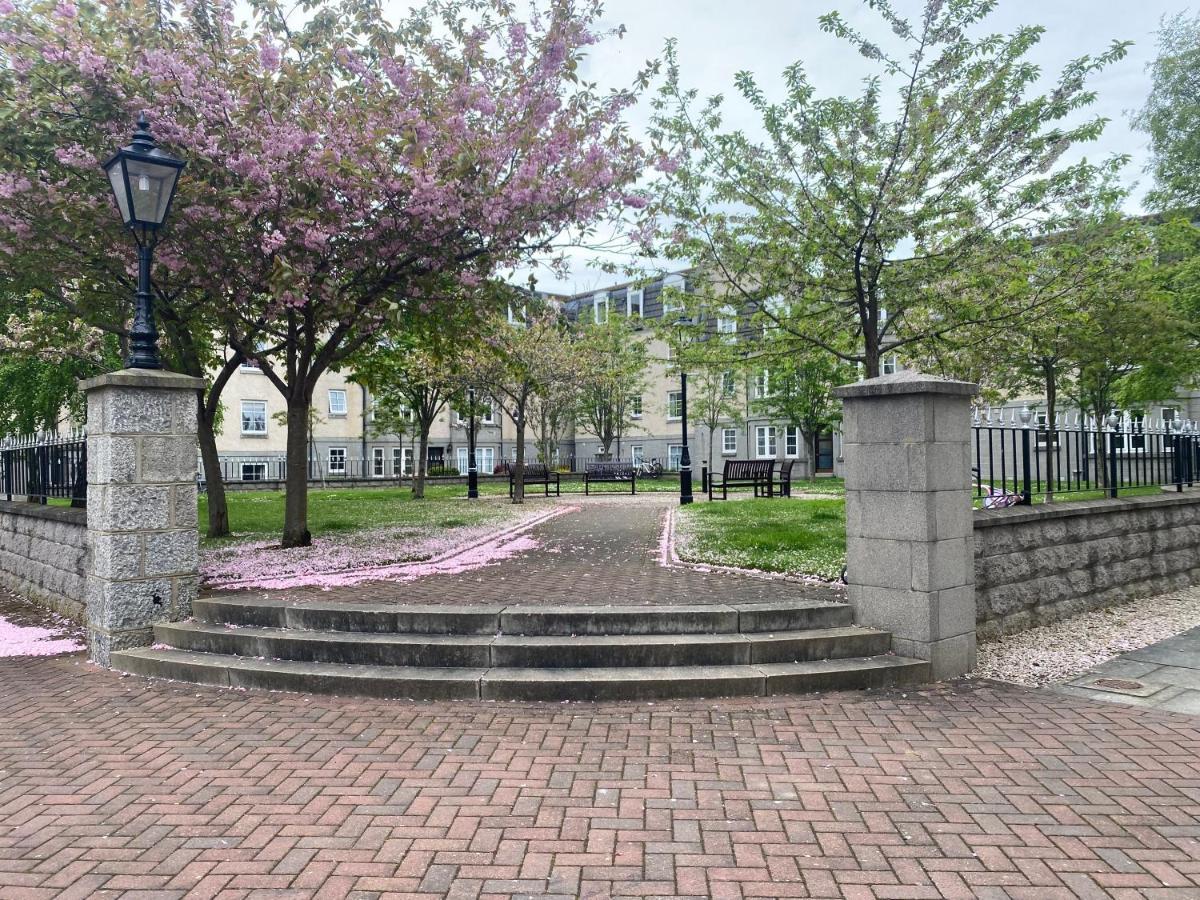 Ground Floor Central 1 Bed With Parking Aberdeen Exterior photo
